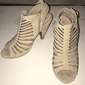 Caged high heel with open toe and side zipper!